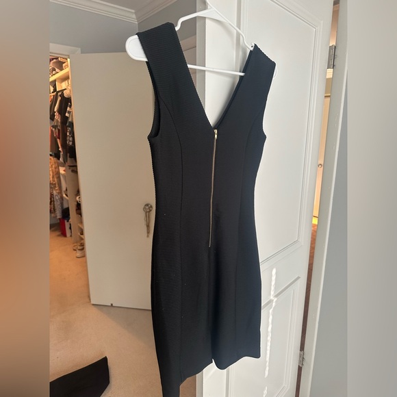 Express LBD, Size 6 - Picture 4 of 5